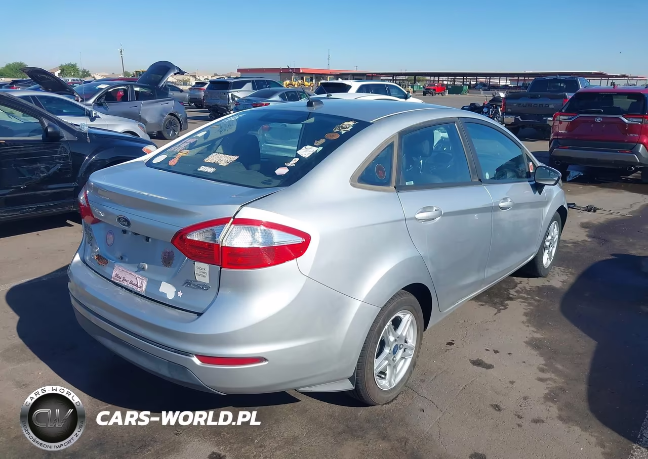 2019 Ford Fiesta Se VIN:3FADP4BJ5KM138388 - 4