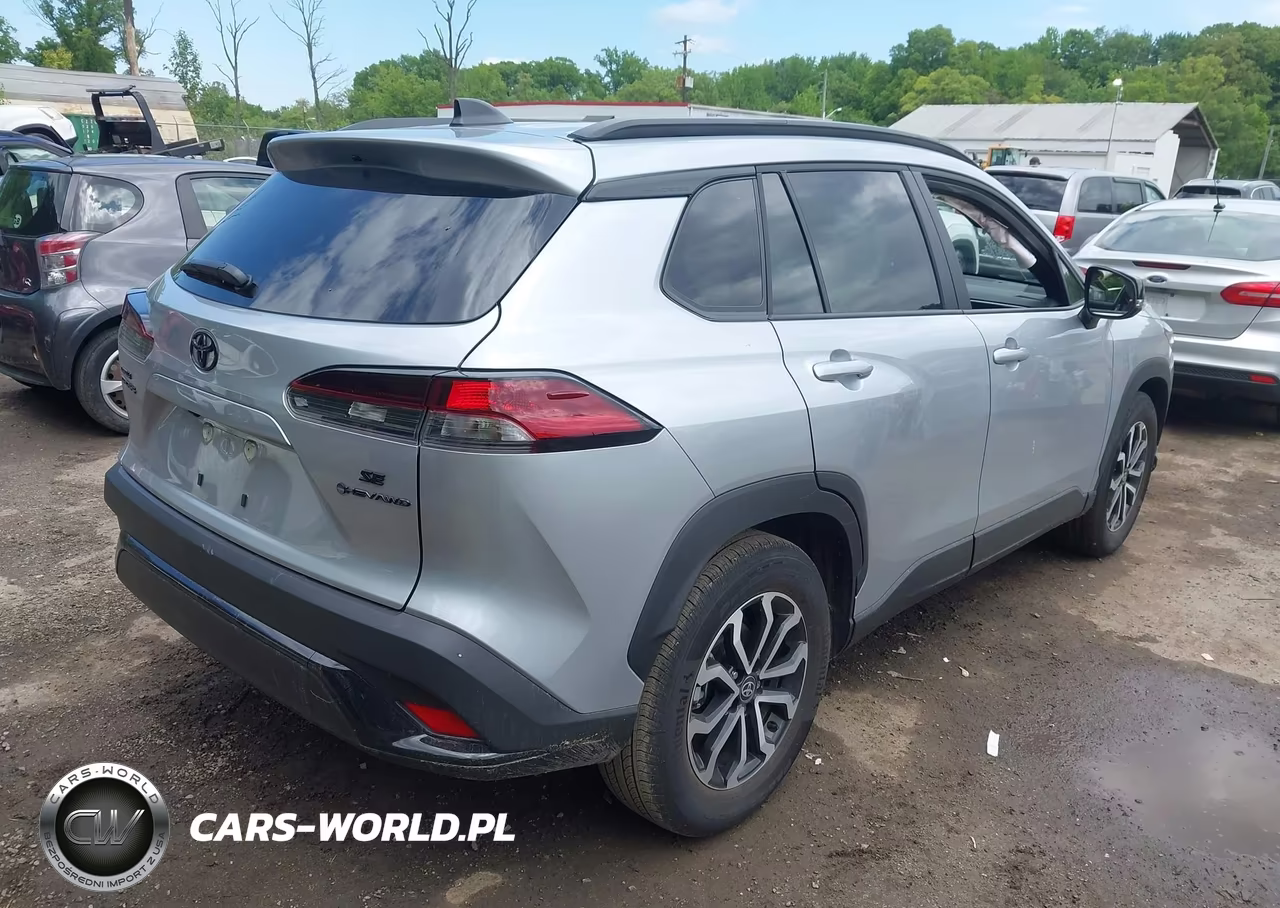 2026 Toyota Corolla Cross Hybrid Se VIN:7MUFBABG2TV100189 - 4