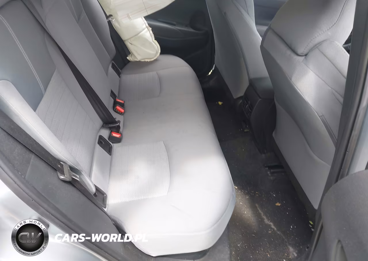 2026 Toyota Corolla Cross Hybrid Se VIN:7MUFBABG2TV100189 - 8