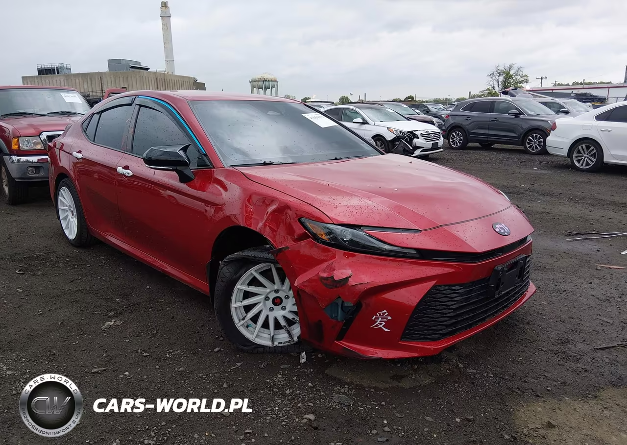 2025 Toyota Camry Le – zdjęcie 1 z 16