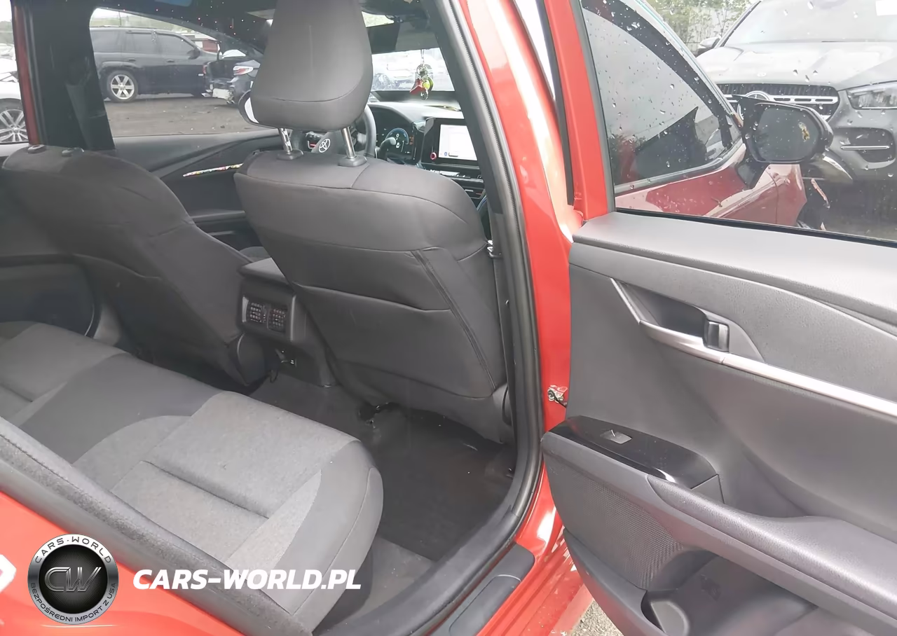 2025 Toyota Camry Le VIN:4T1DAACK8SU159454 - 8