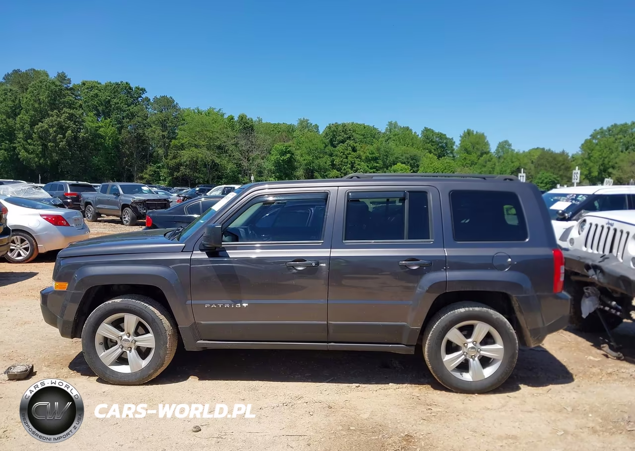 2017 Jeep Patriot Latitude 4X4 VIN:1C4NJRFBXHD180950 - 14