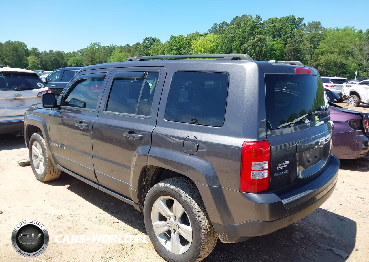 2017 Jeep Patriot Latitude 4X4 VIN:1C4NJRFBXHD180950 - 3