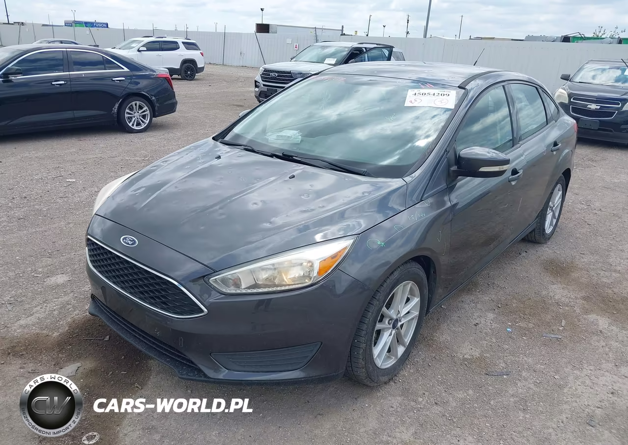 2017 Ford Focus Se VIN:1FADP3F28HL320058 - 2