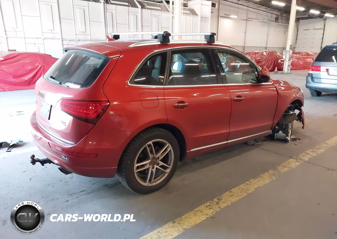2015 Audi Q5 2.0T Premium VIN:WA1LFAFP5FA108665 - 4