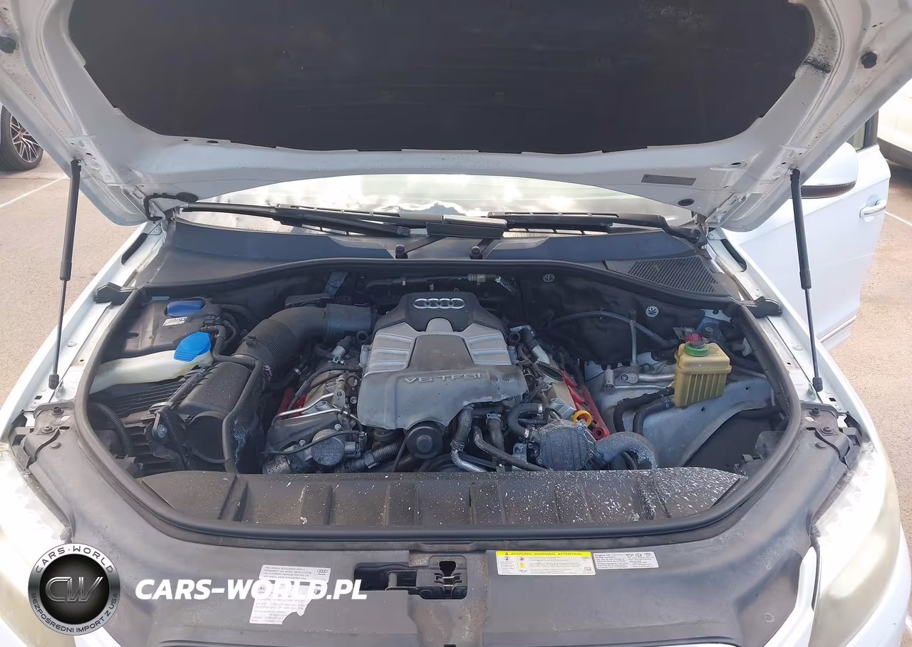 2015 Audi Q7 3.0T Premium VIN:WA1LGAFE5FD002212 - 10
