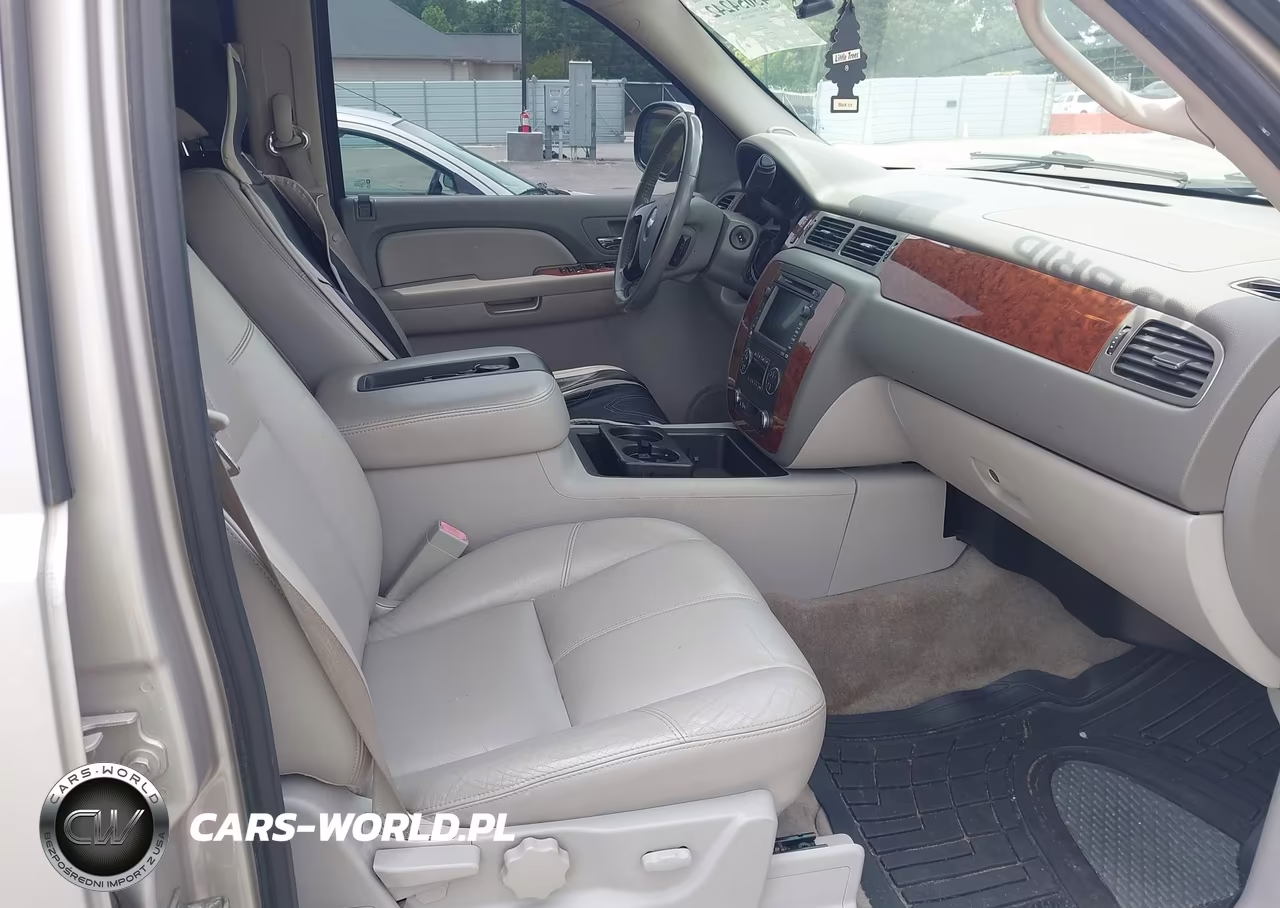 2008 Chevrolet Tahoe Hybrid VIN:1GNFC13558R216049 - 5