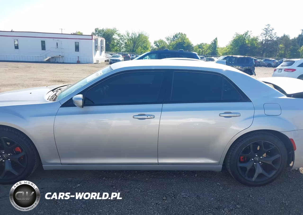 2021 Chrysler 300 300S VIN:2C3CCABG3MH525533 - 14