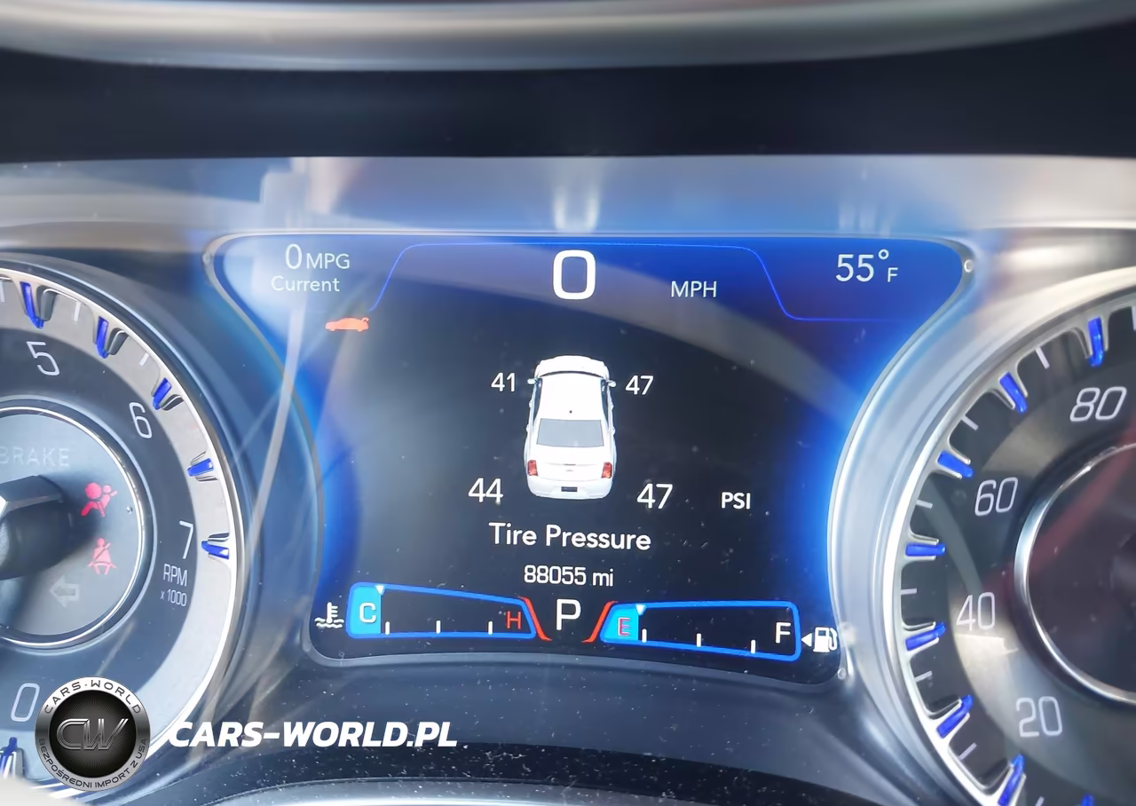 2021 Chrysler 300 300S VIN:2C3CCABG3MH525533 - 15