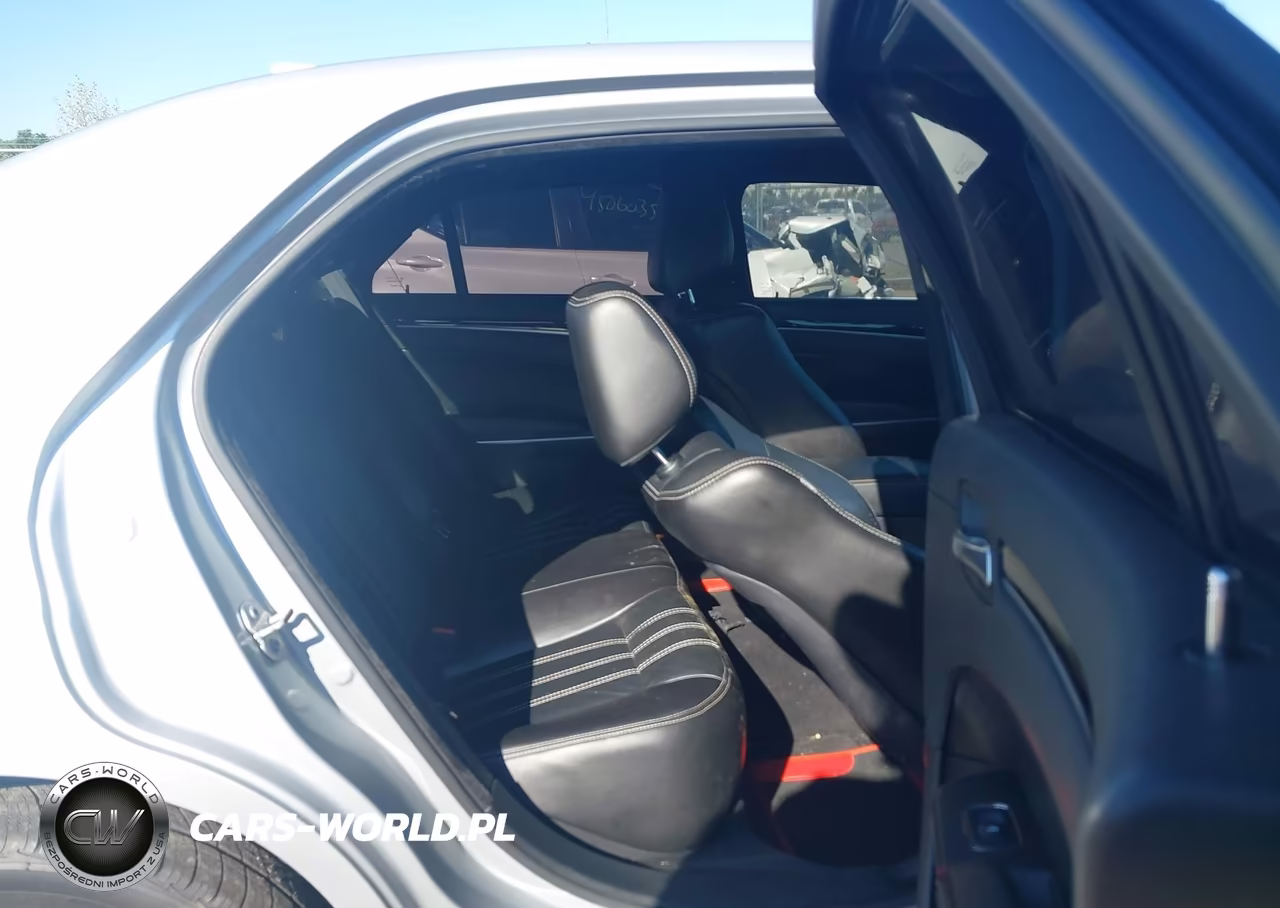 2021 Chrysler 300 300S VIN:2C3CCABG3MH525533 - 8