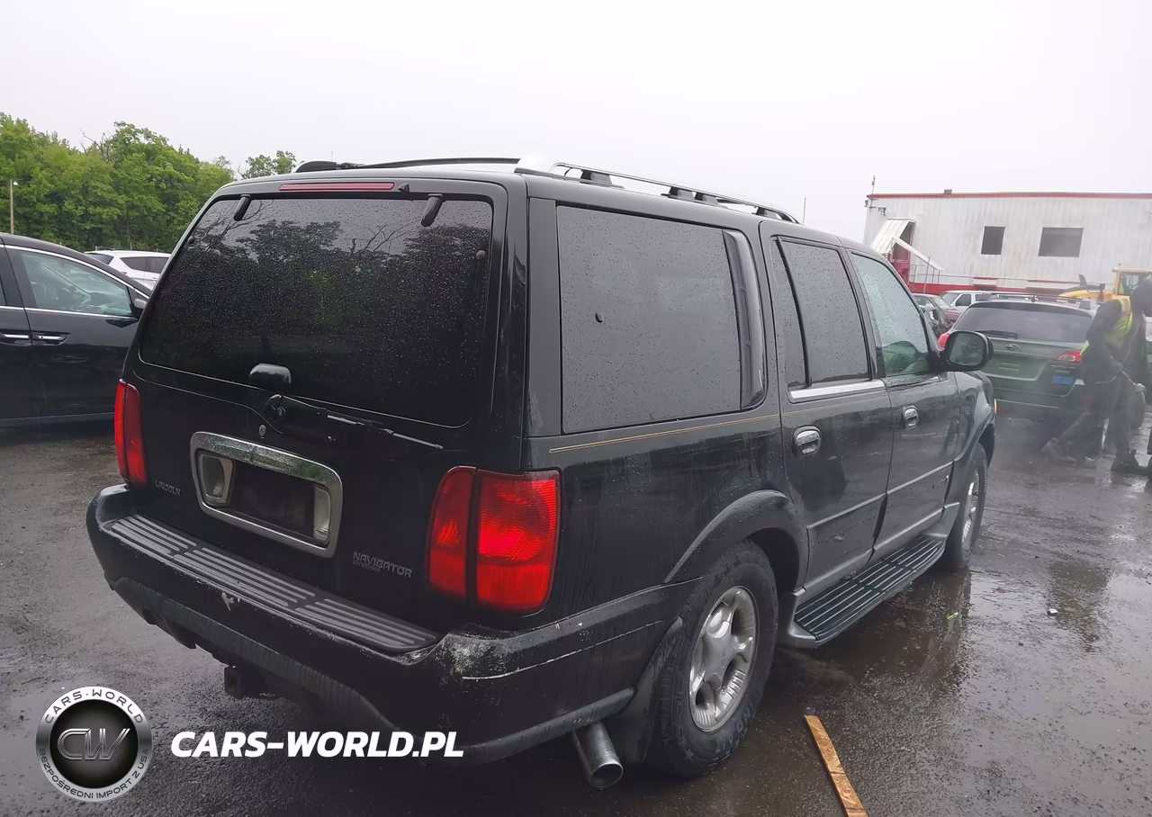 2000 Lincoln Navigator VIN:5LMFU28A6YLJ19830 - 4