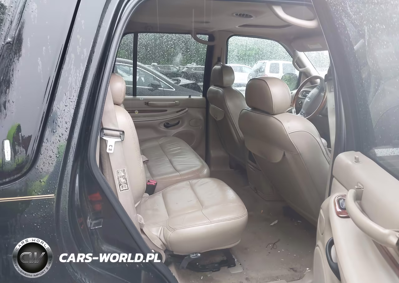 2000 Lincoln Navigator VIN:5LMFU28A6YLJ19830 - 8