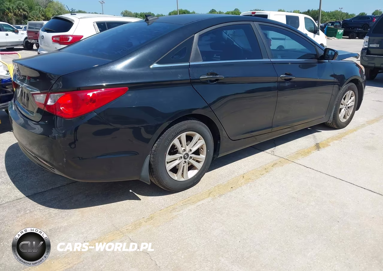 2013 Hyundai Sonata Gls VIN:5NPEB4AC5DH784720 - 4