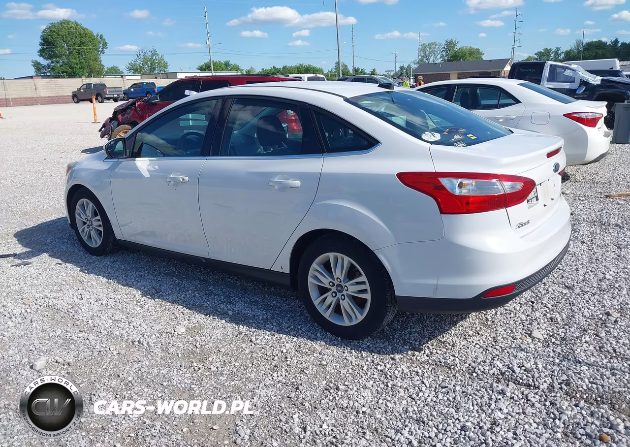 2012 Ford Focus Sel VIN:1FAHP3H24CL317035 - 3