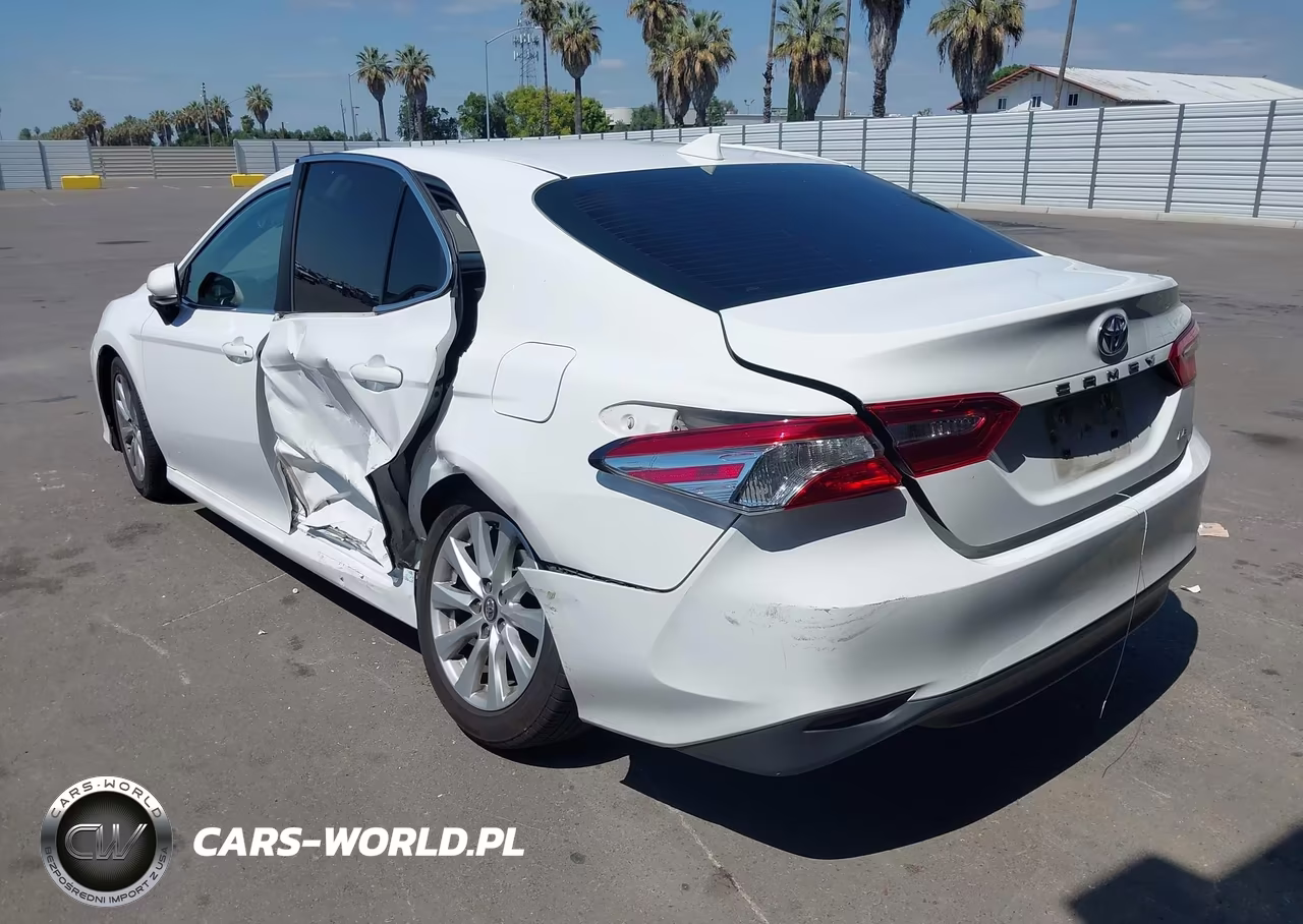 2019 Toyota Camry Le VIN:4T1B11HK7KU239442 - 3