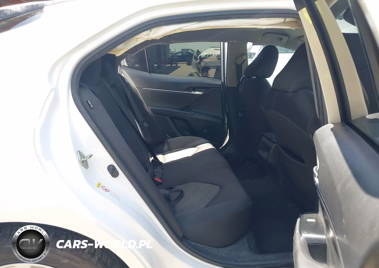 2019 Toyota Camry Le VIN:4T1B11HK7KU239442 - 8