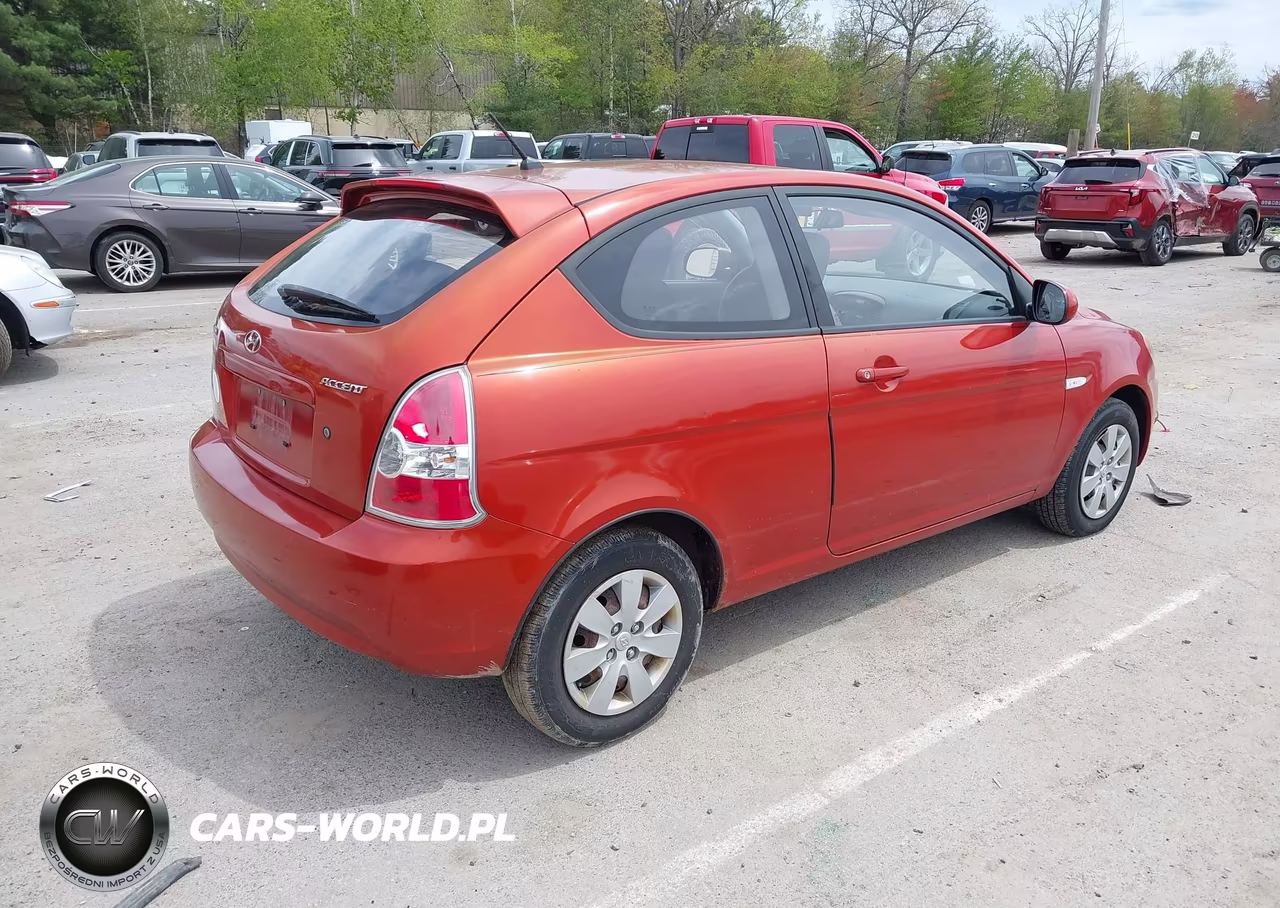 2010 Hyundai Accent Gs VIN:KMHCM3AC9AU158208 - 4