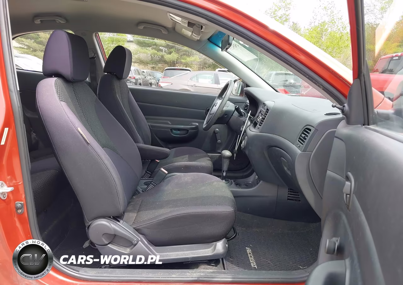 2010 Hyundai Accent Gs VIN:KMHCM3AC9AU158208 - 5