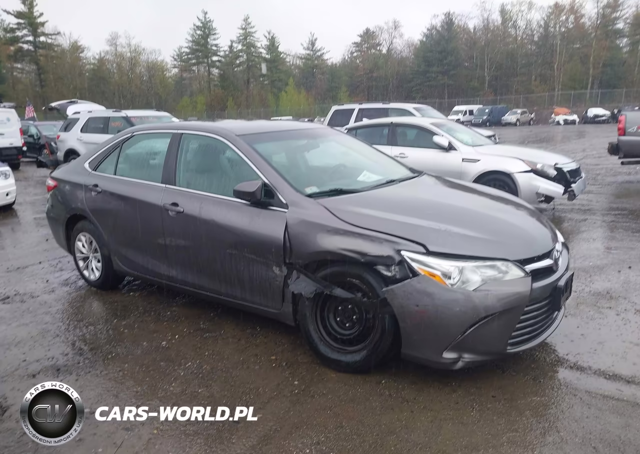 2016 Toyota Camry Le