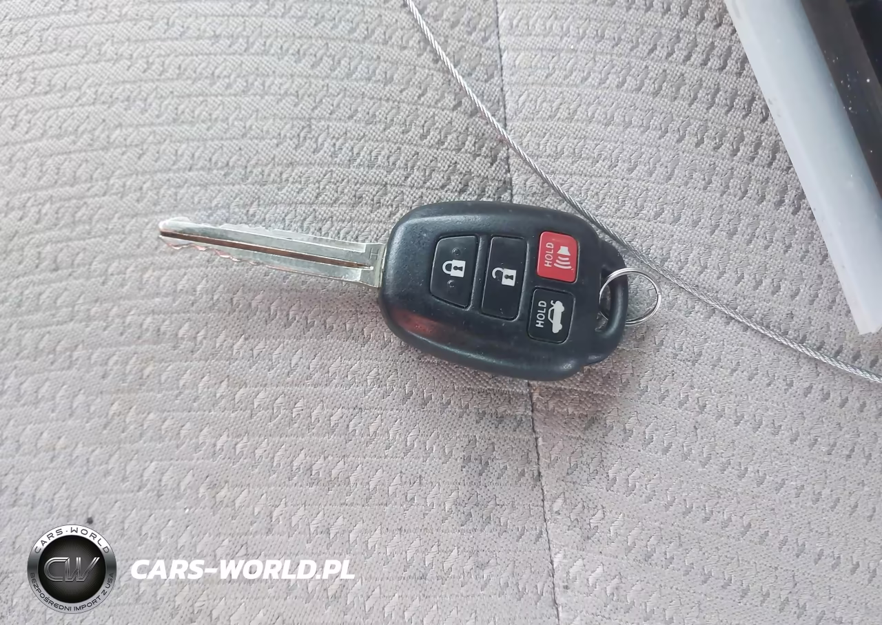 2016 Toyota Camry Le VIN:4T1BF1FK4GU517371 - 11