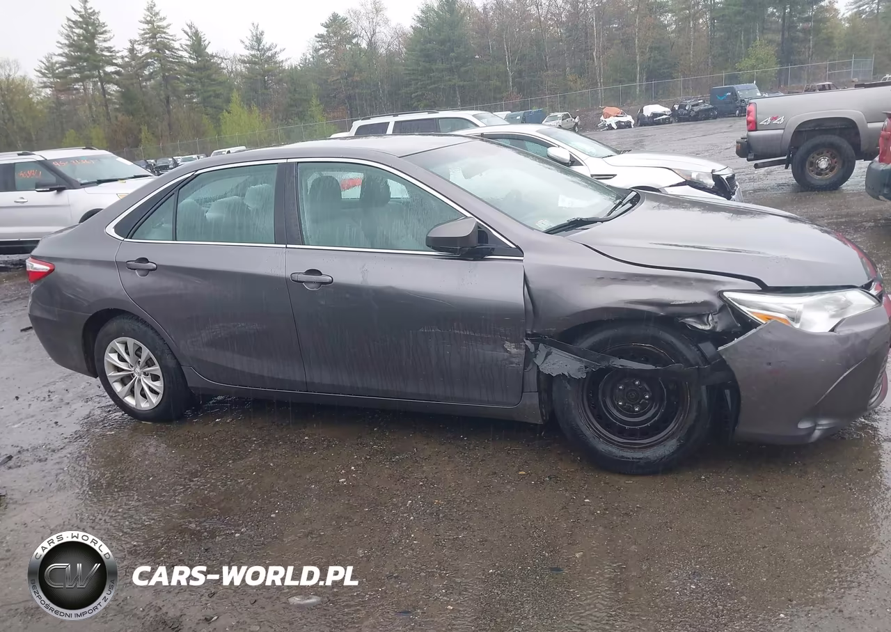 2016 Toyota Camry Le VIN:4T1BF1FK4GU517371 - 14