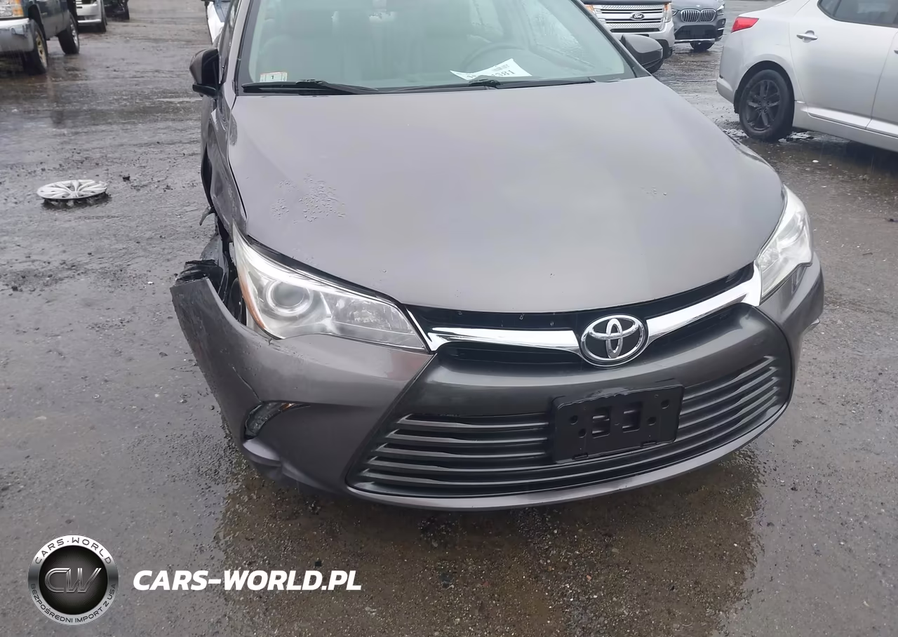 2016 Toyota Camry Le VIN:4T1BF1FK4GU517371 - 18