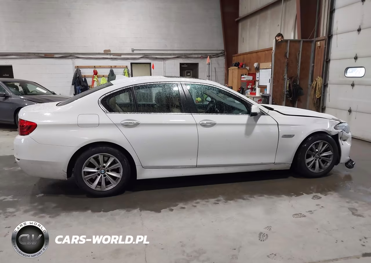 2016 BMW 528I xDrive VIN:WBA5A7C59GG151663 - 13