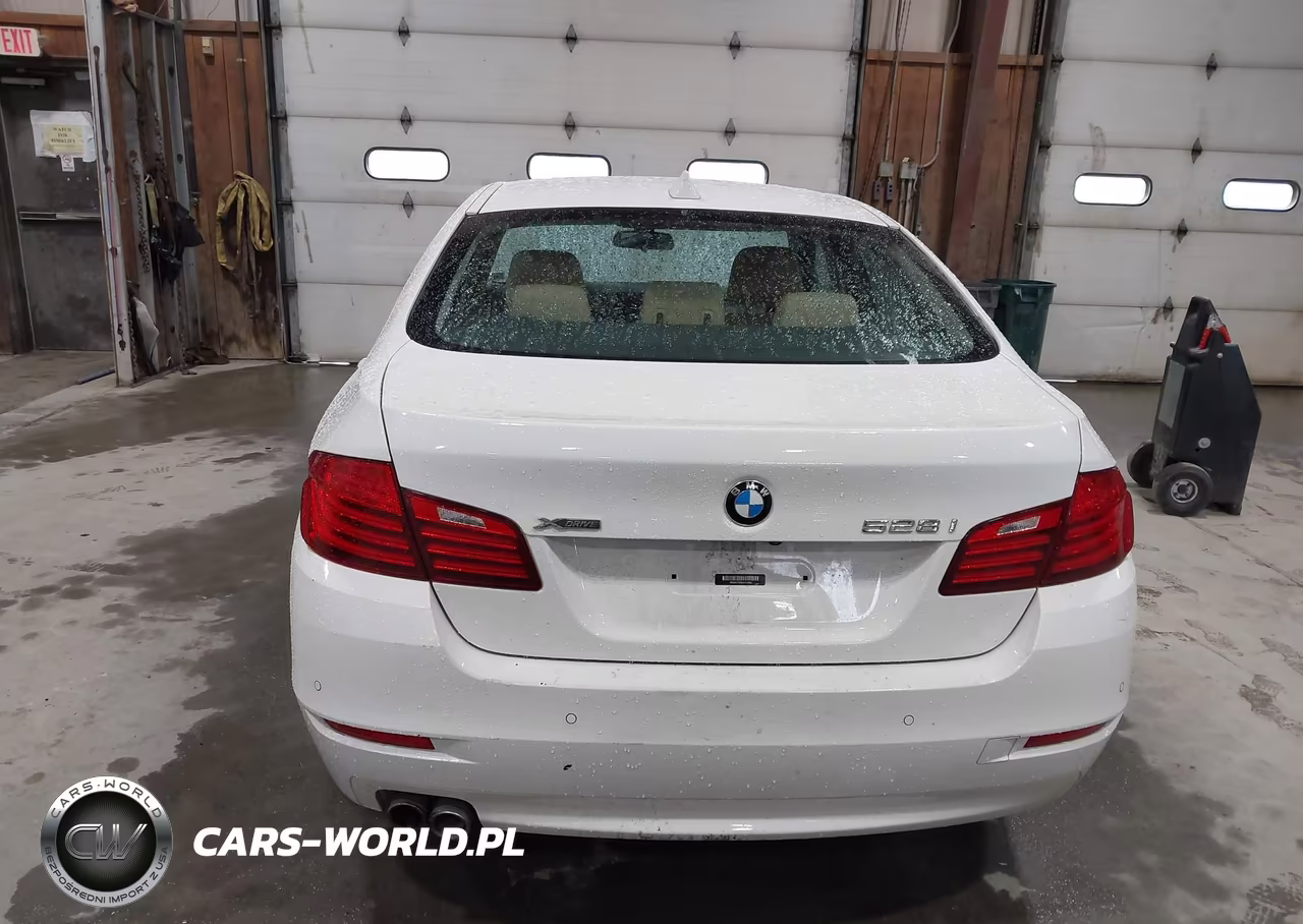 2016 BMW 528I xDrive VIN:WBA5A7C59GG151663 - 16