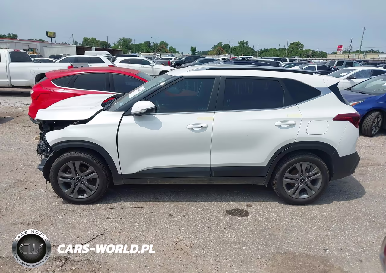 2023 Kia Seltos S VIN:KNDEU2AA4P7396366 - 14