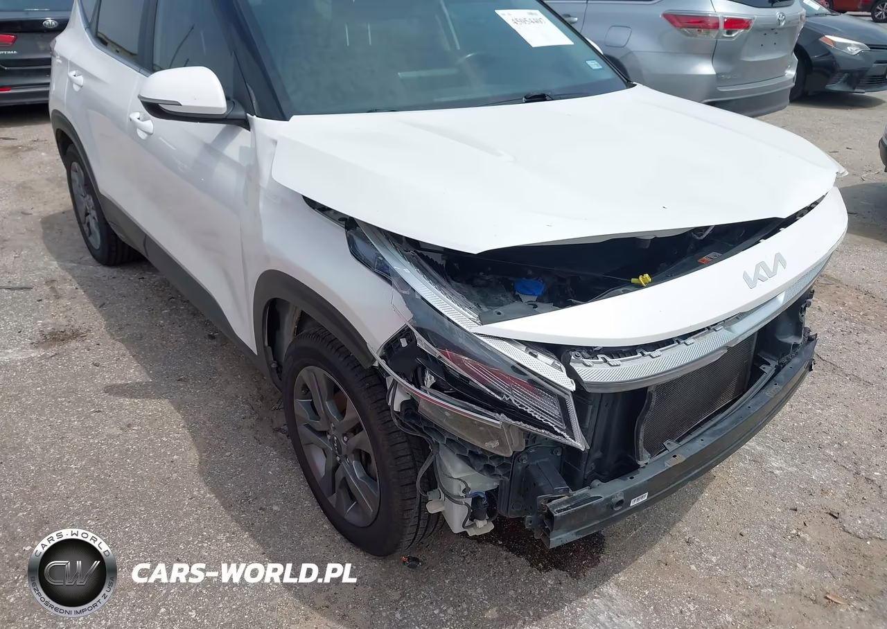 2023 Kia Seltos S VIN:KNDEU2AA4P7396366 - 17