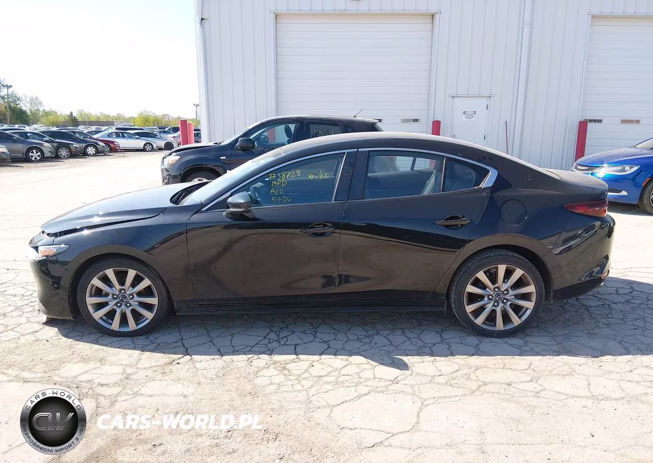 2019 Mazda Mazda3 Select Package VIN:JM1BPACL2K1110772 - 14