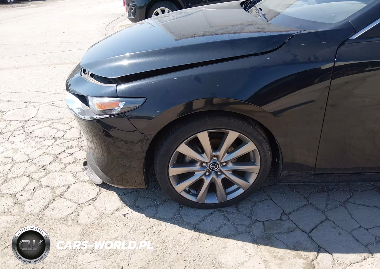 2019 Mazda Mazda3 Select Package VIN:JM1BPACL2K1110772 - 6
