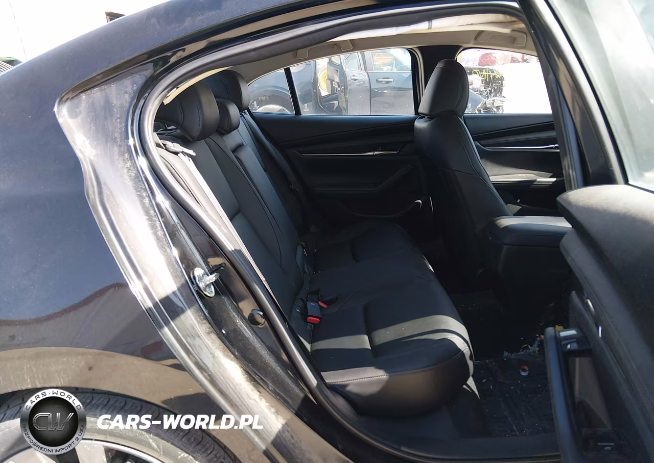 2019 Mazda Mazda3 Select Package VIN:JM1BPACL2K1110772 - 8