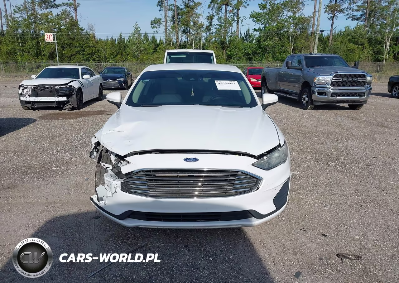 2019 Ford Fusion S VIN:3FA6P0G7XKR159996 - 12