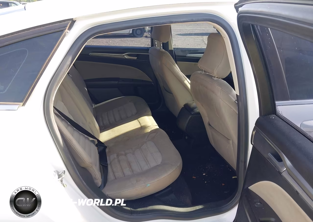 2019 Ford Fusion S VIN:3FA6P0G7XKR159996 - 8