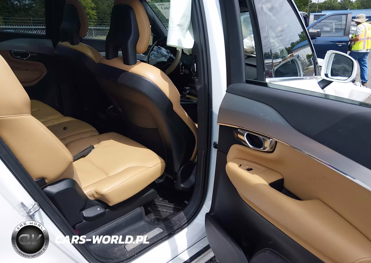 2018 Volvo Xc90 T5 Momentum VIN:YV4102PK7J1339774 - 8