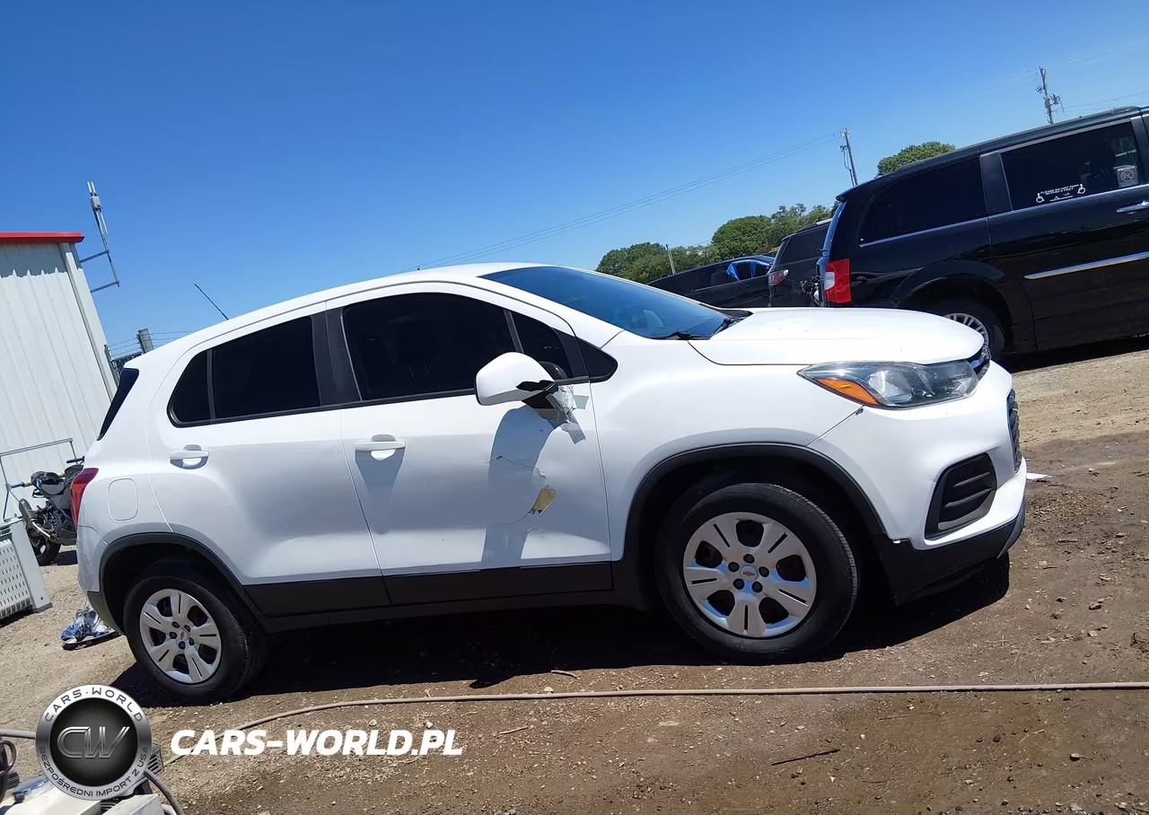 2018 Chevrolet Trax Ls VIN:3GNCJKSB1JL405185 - 13