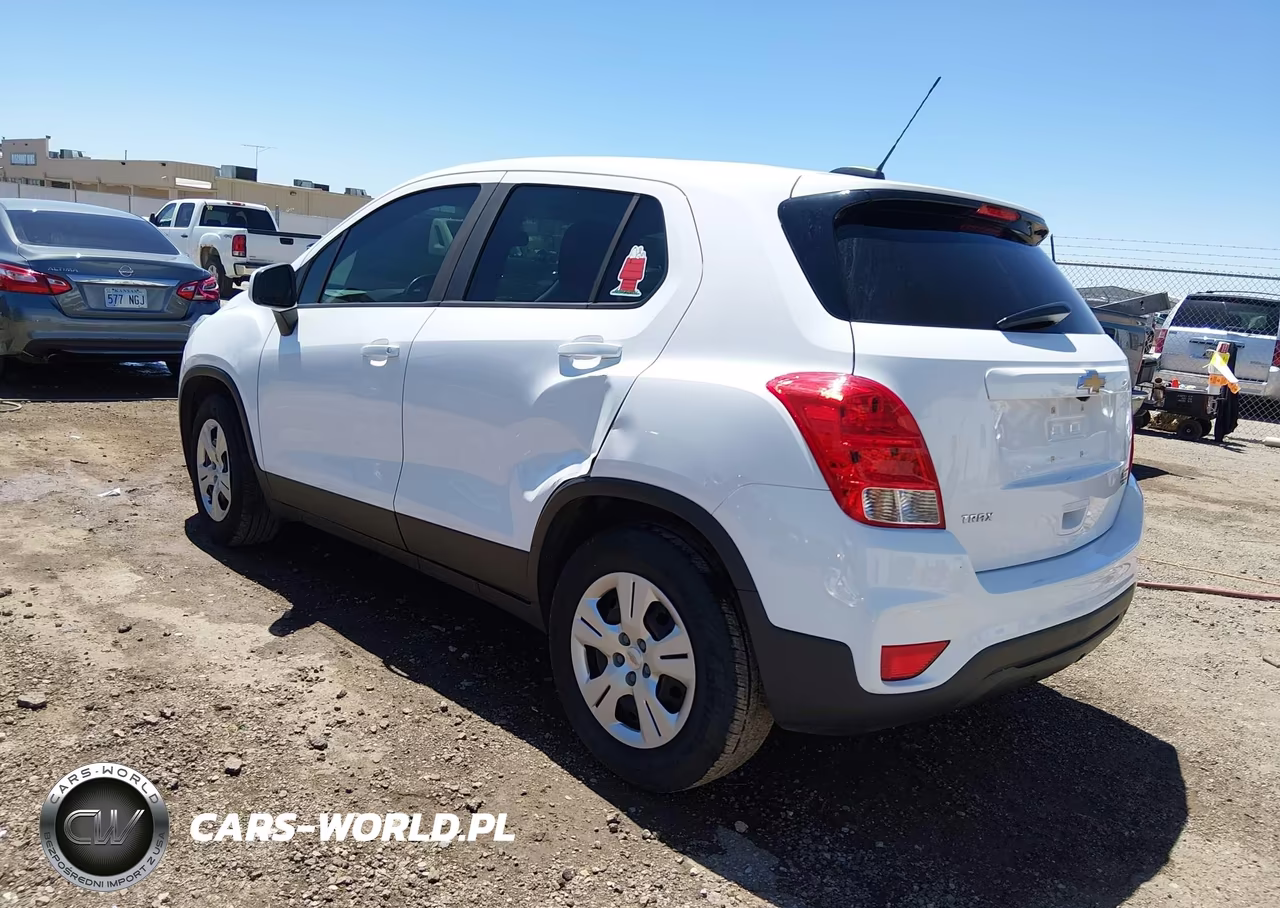 2018 Chevrolet Trax Ls VIN:3GNCJKSB1JL405185 - 3