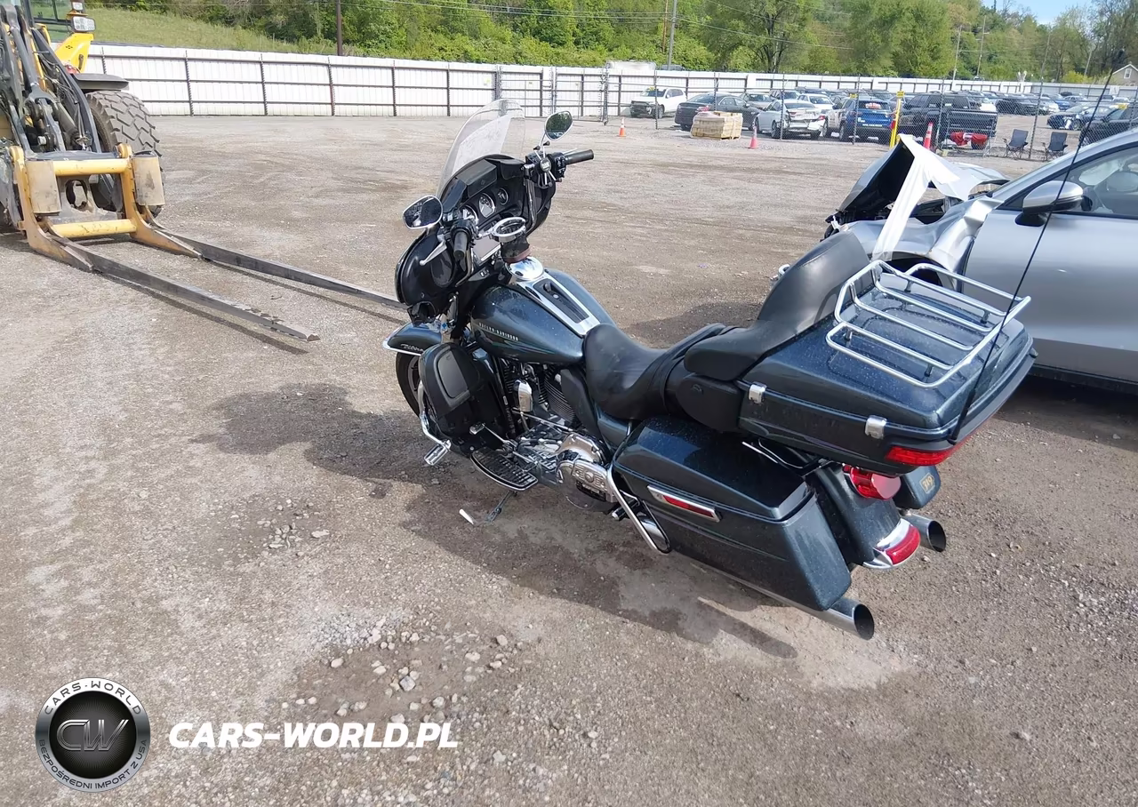 2015 Harley-Davidson Flhtcu Ultra Classic Electra Gld VIN:1HD1FCM17FB633047 - 3