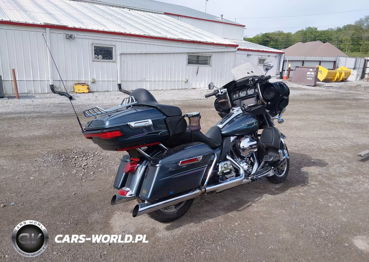 2015 Harley-Davidson Flhtcu Ultra Classic Electra Gld VIN:1HD1FCM17FB633047 - 4