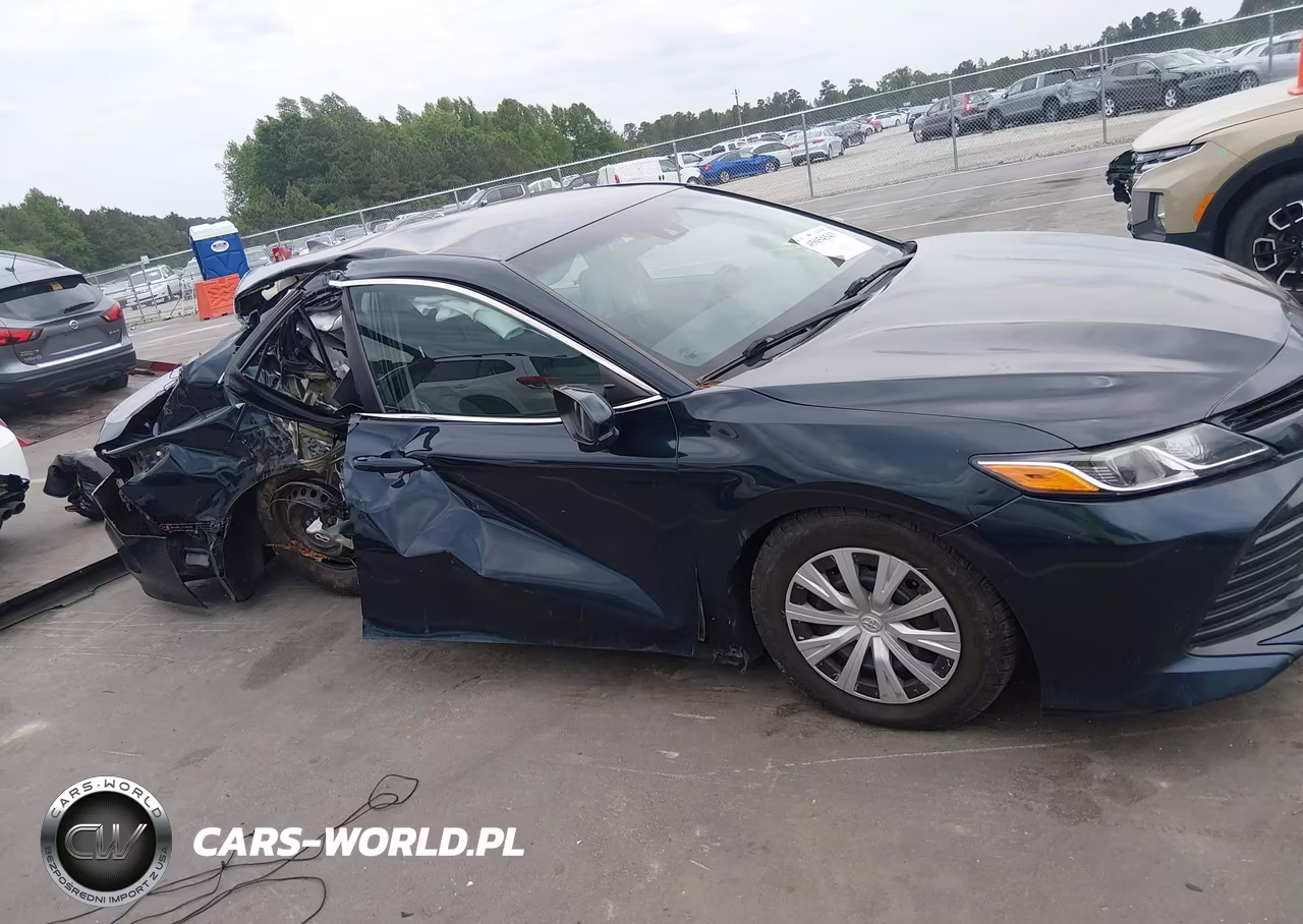 2019 Toyota Camry L VIN:4T1B11HKXKU768531 - 14