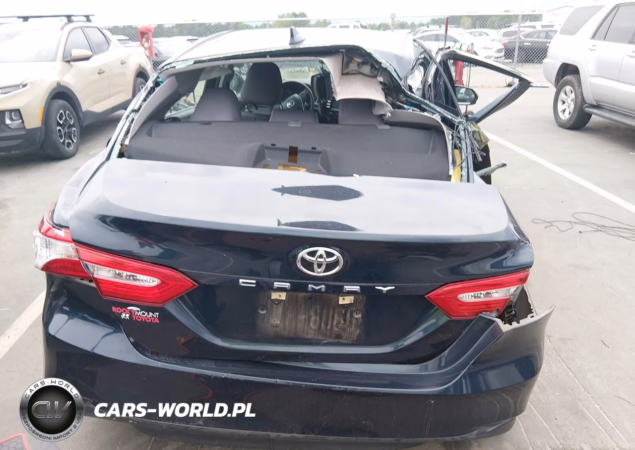 2019 Toyota Camry L VIN:4T1B11HKXKU768531 - 17