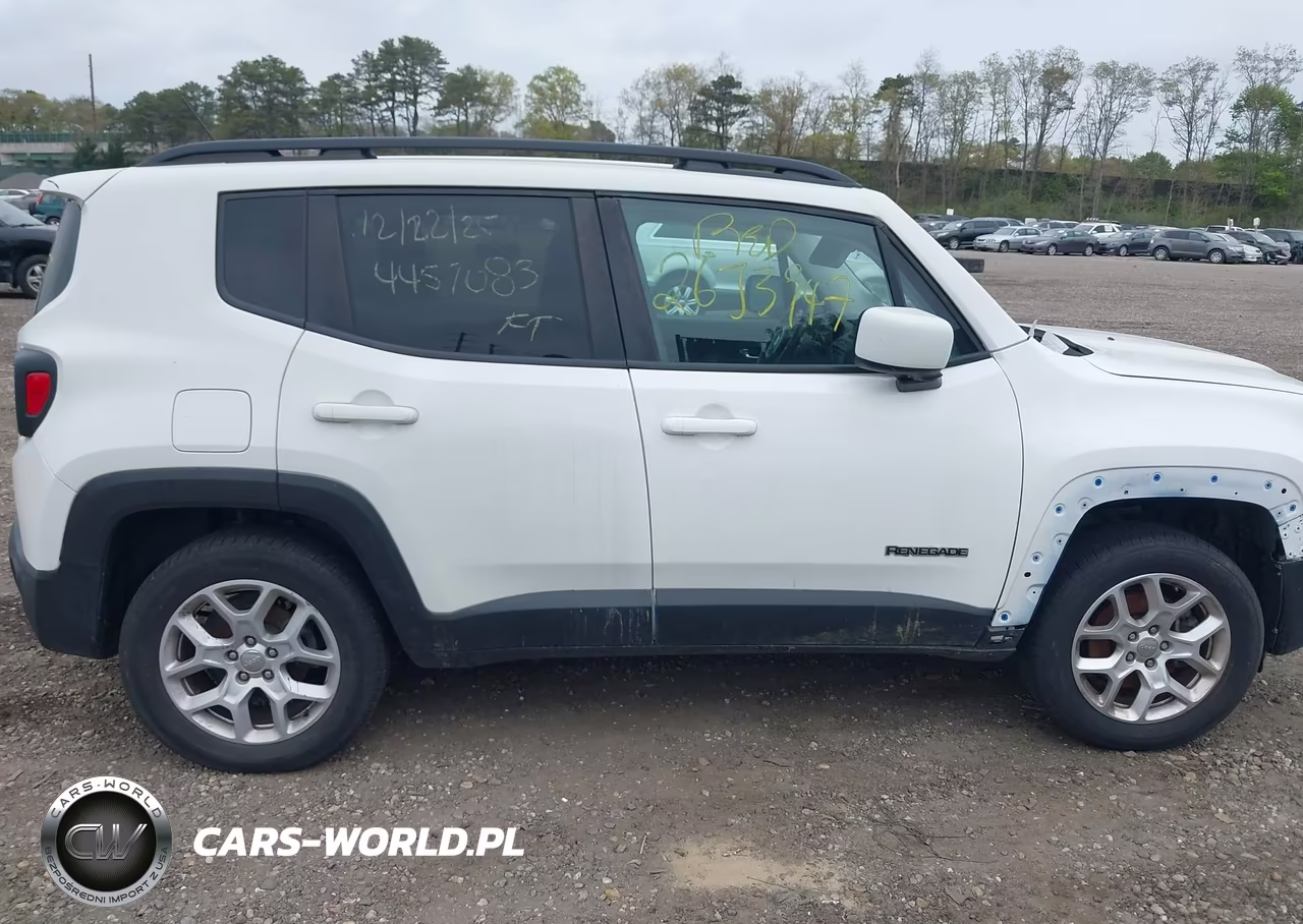 2017 Jeep Renegade Latitude 4X4 VIN:ZACCJBBBXHPF24718 - 12