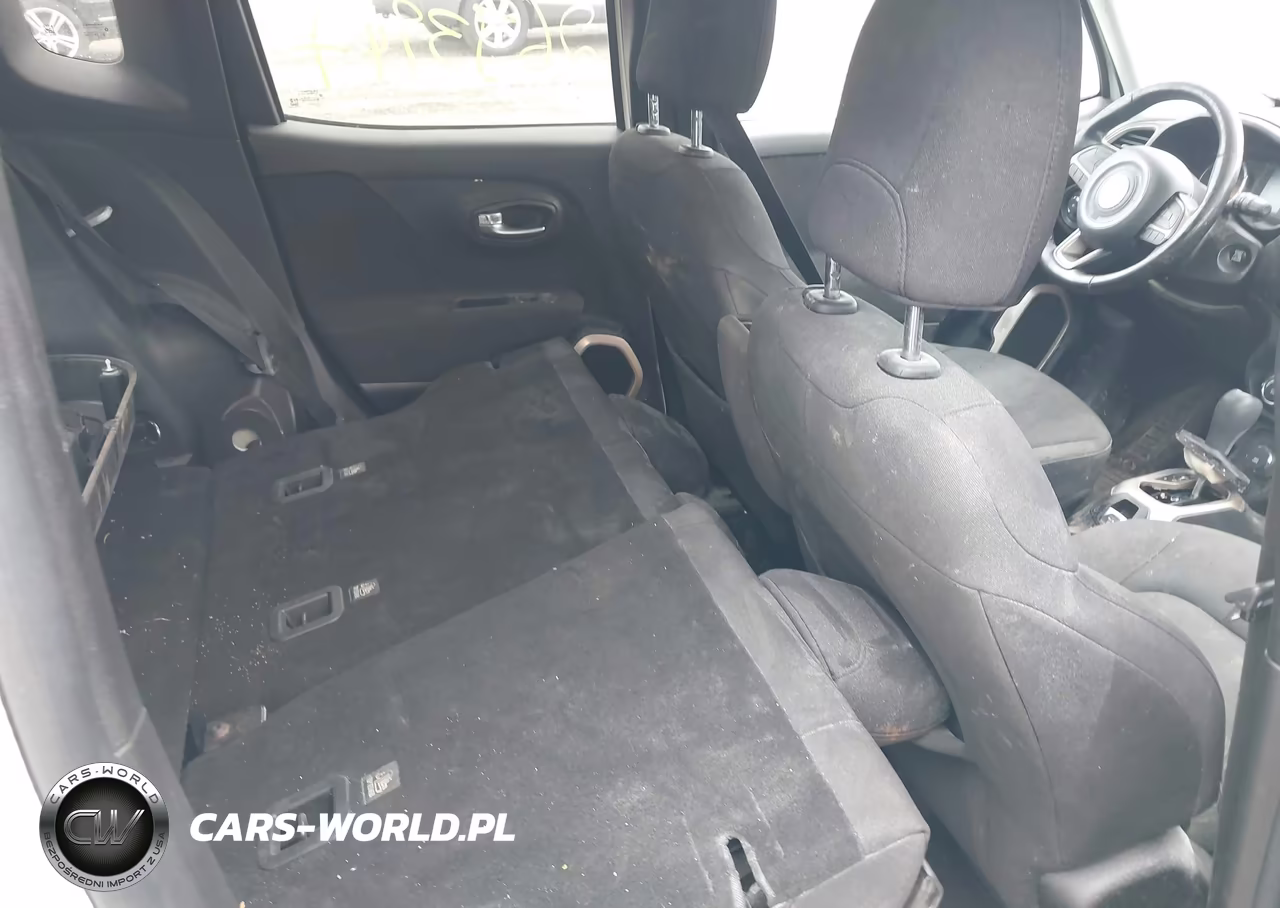 2017 Jeep Renegade Latitude 4X4 VIN:ZACCJBBBXHPF24718 - 8