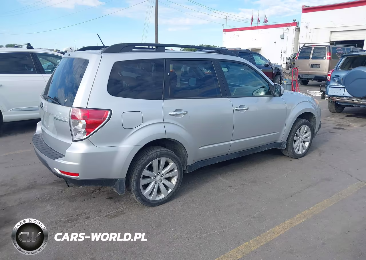 2011 Subaru Forester 2.5X Premium VIN:JF2SHBCC2BH773125 - 4
