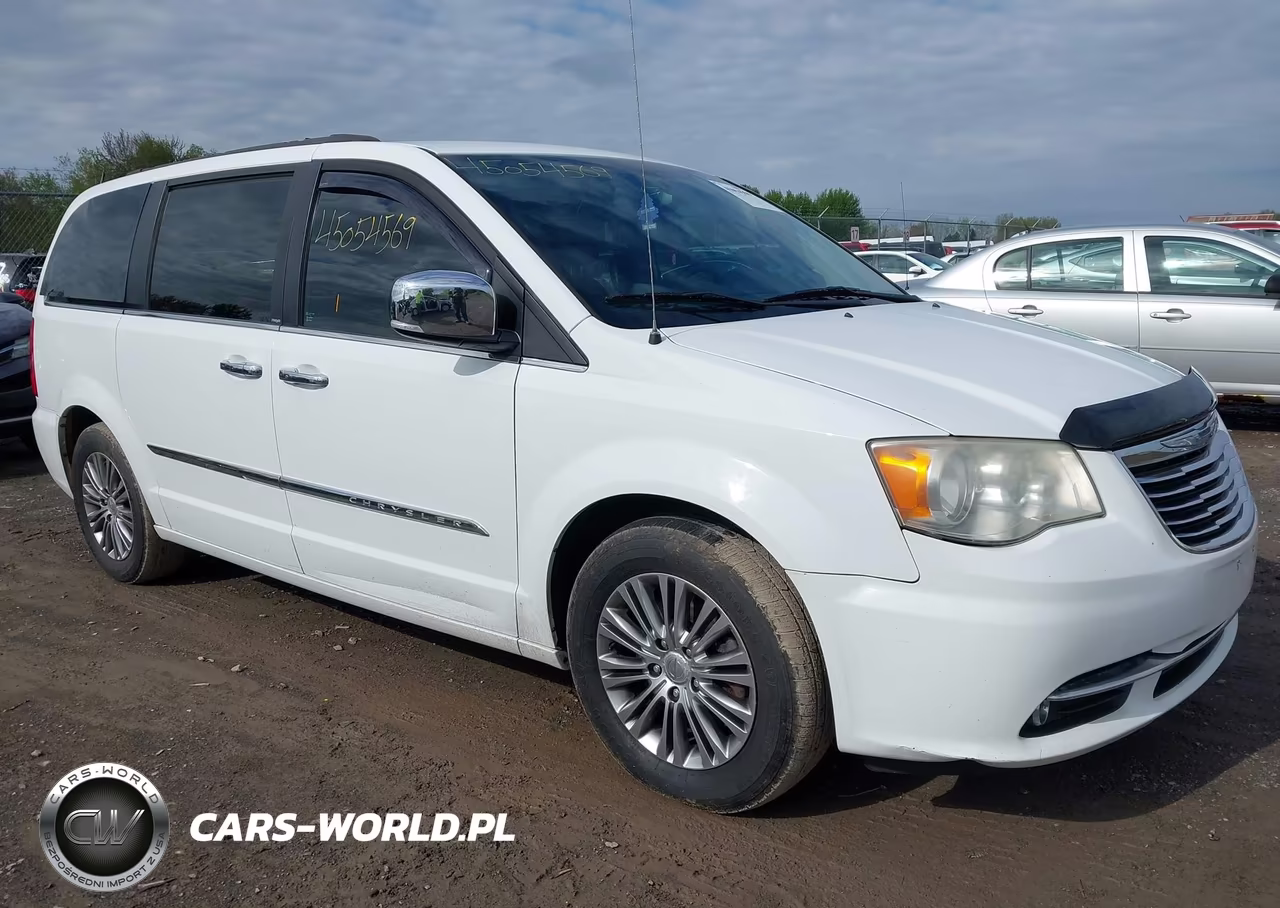 2014 Chrysler Town & Country Touring-L