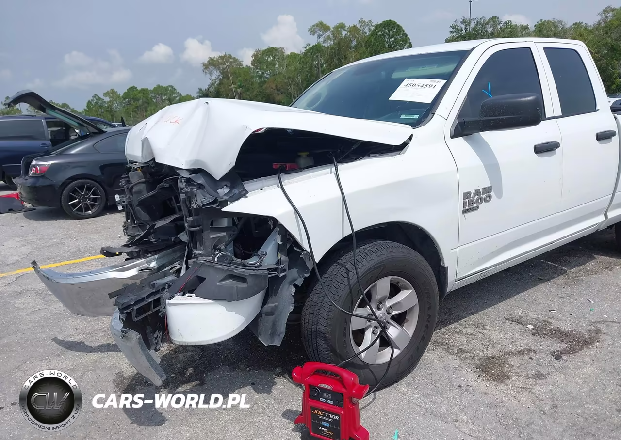 2019 Ram 1500 Classic Tradesman 4X4 6'4 Box VIN:1C6RR7FG8KS700700 - 18