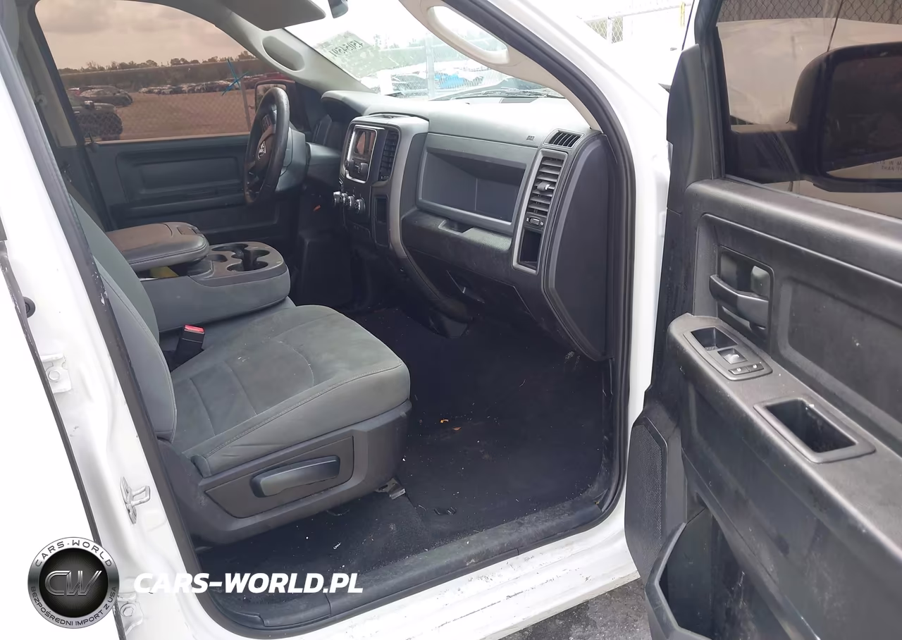 2019 Ram 1500 Classic Tradesman 4X4 6'4 Box VIN:1C6RR7FG8KS700700 - 5