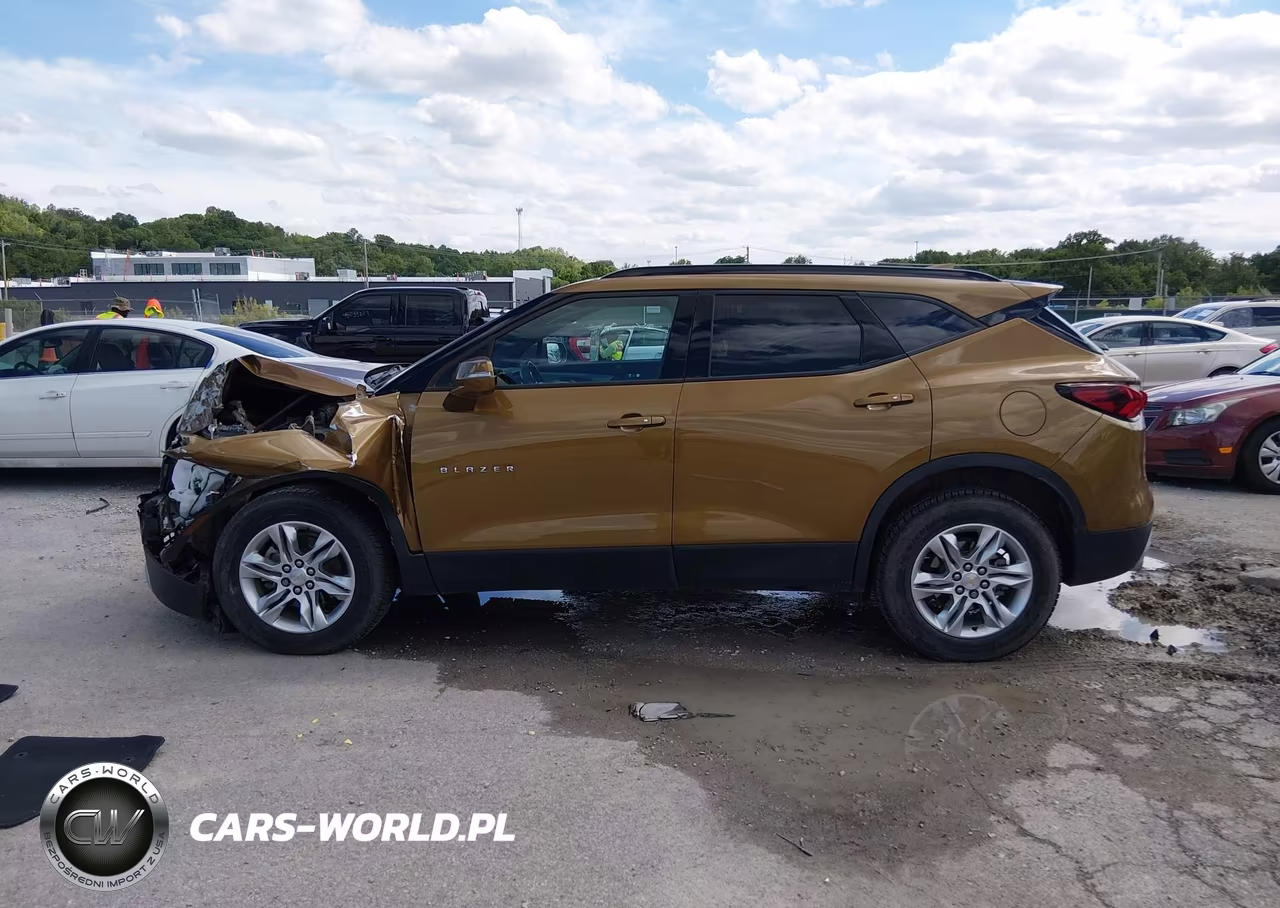 2019 Chevrolet Blazer VIN:3GNKBGRS1KS613974 - 14