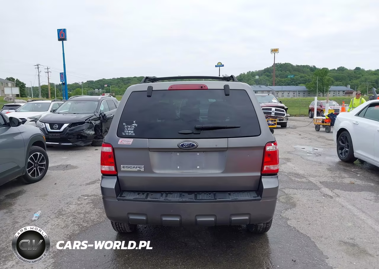 2009 Ford Escape Xlt VIN:1FMCU03709KA02726 - 17